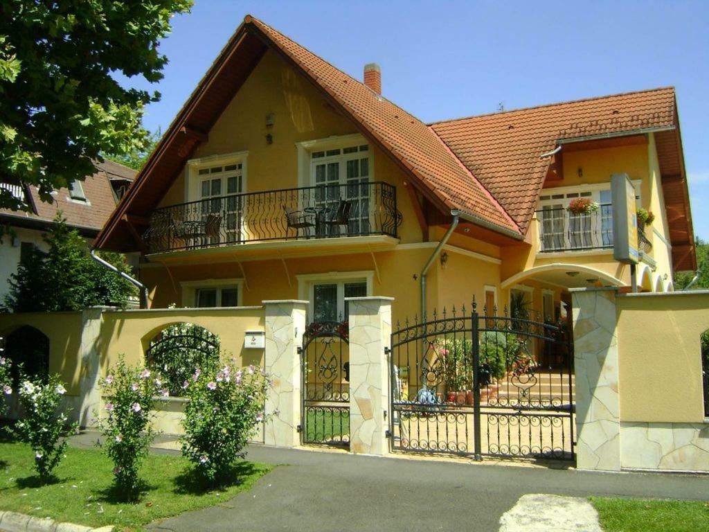 Villa Mikes Siófok Exterior foto